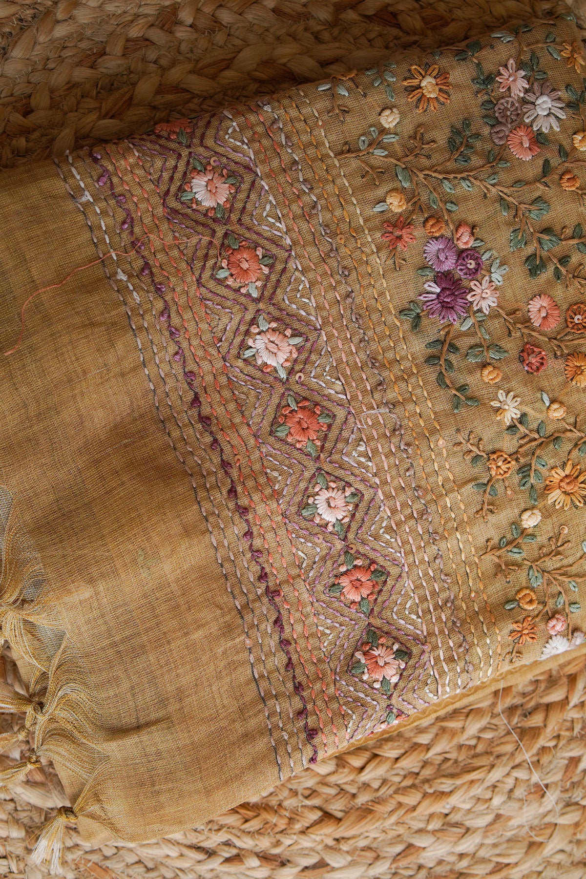 Golden Meadow Tissue Linen Saree