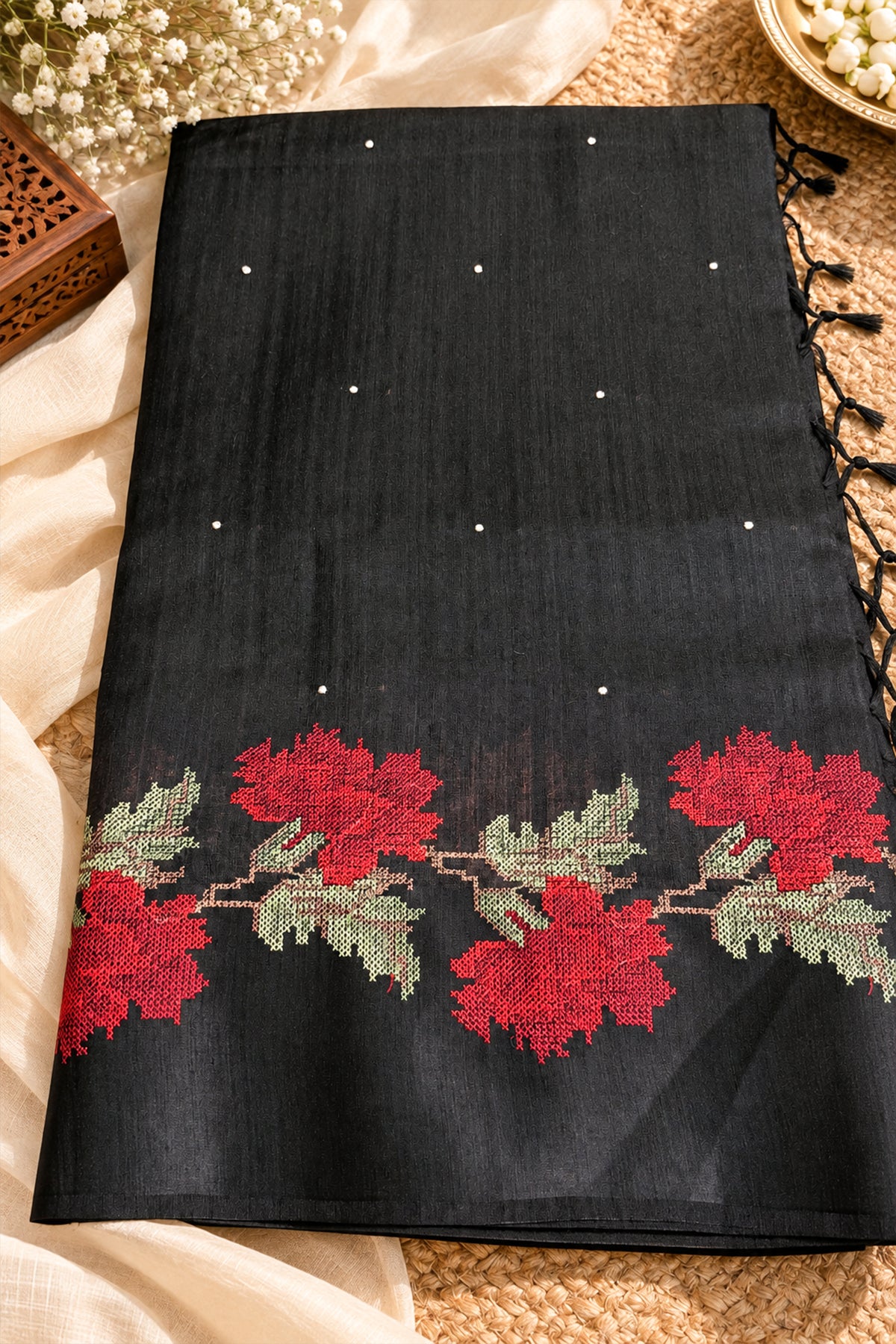 Black Jute Matka Red Floral Cross-Stitch Saree - SS111