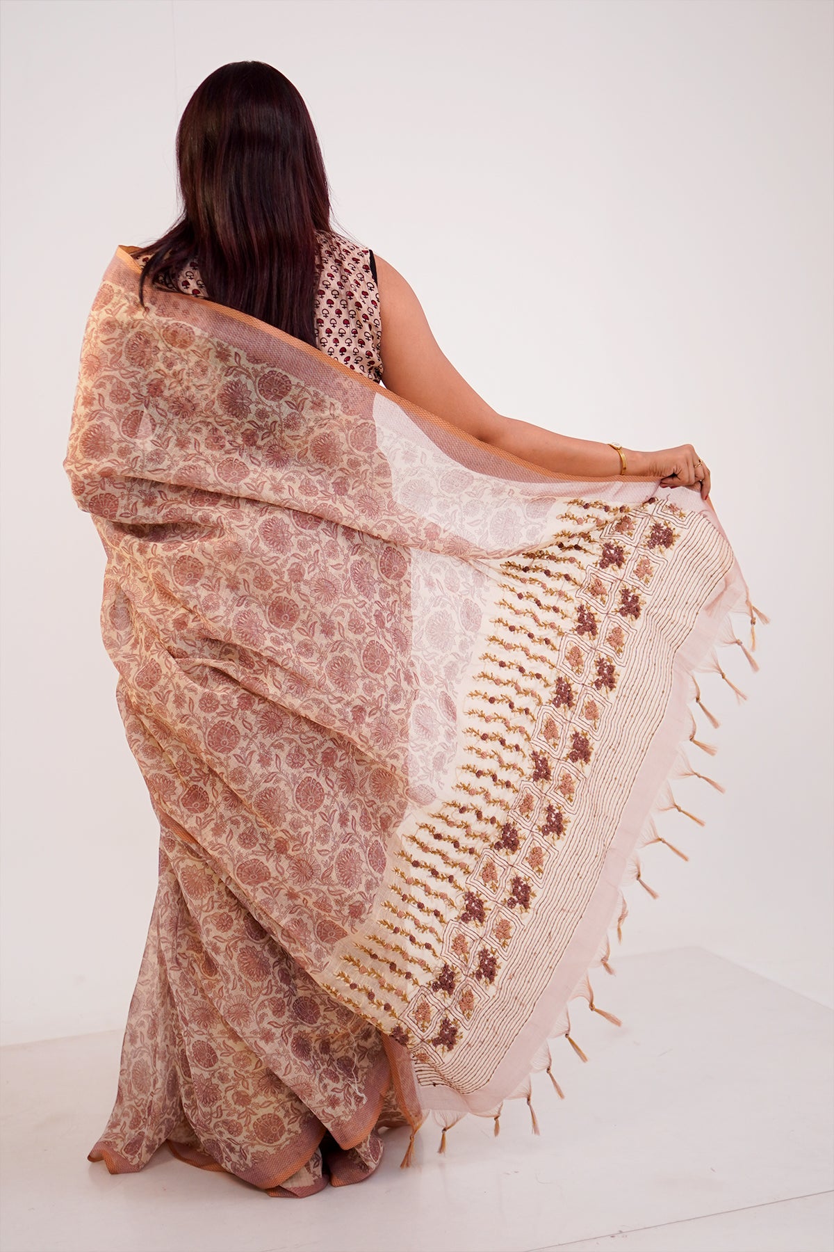 Blush Beige Floral Embroidered Tissue Linen Saree - SS069