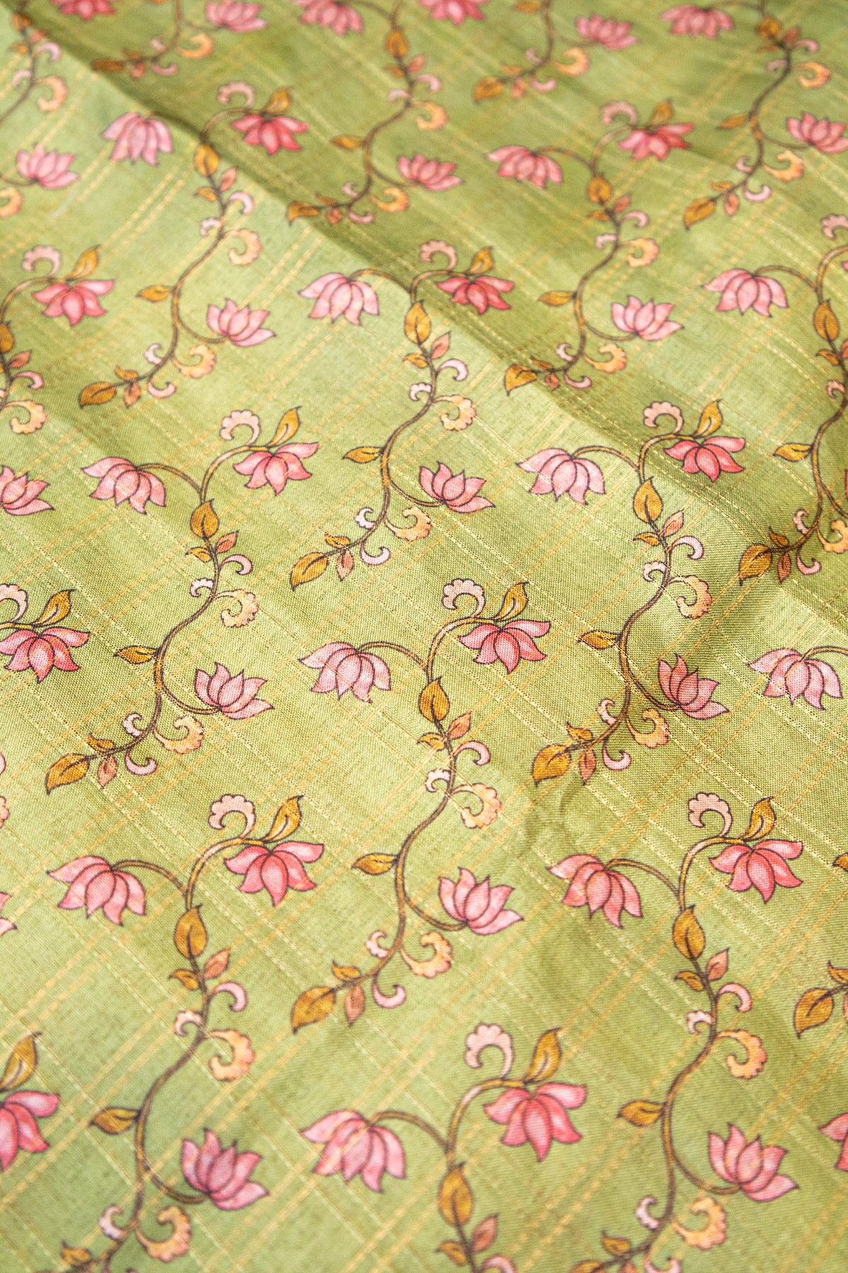Pista Mayur Matka Tussar Saree