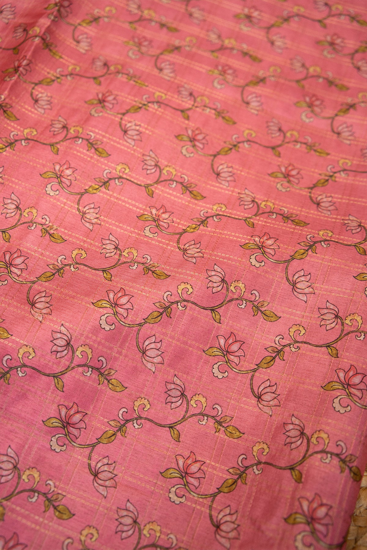 Gulnaar Matka Tussar Saree