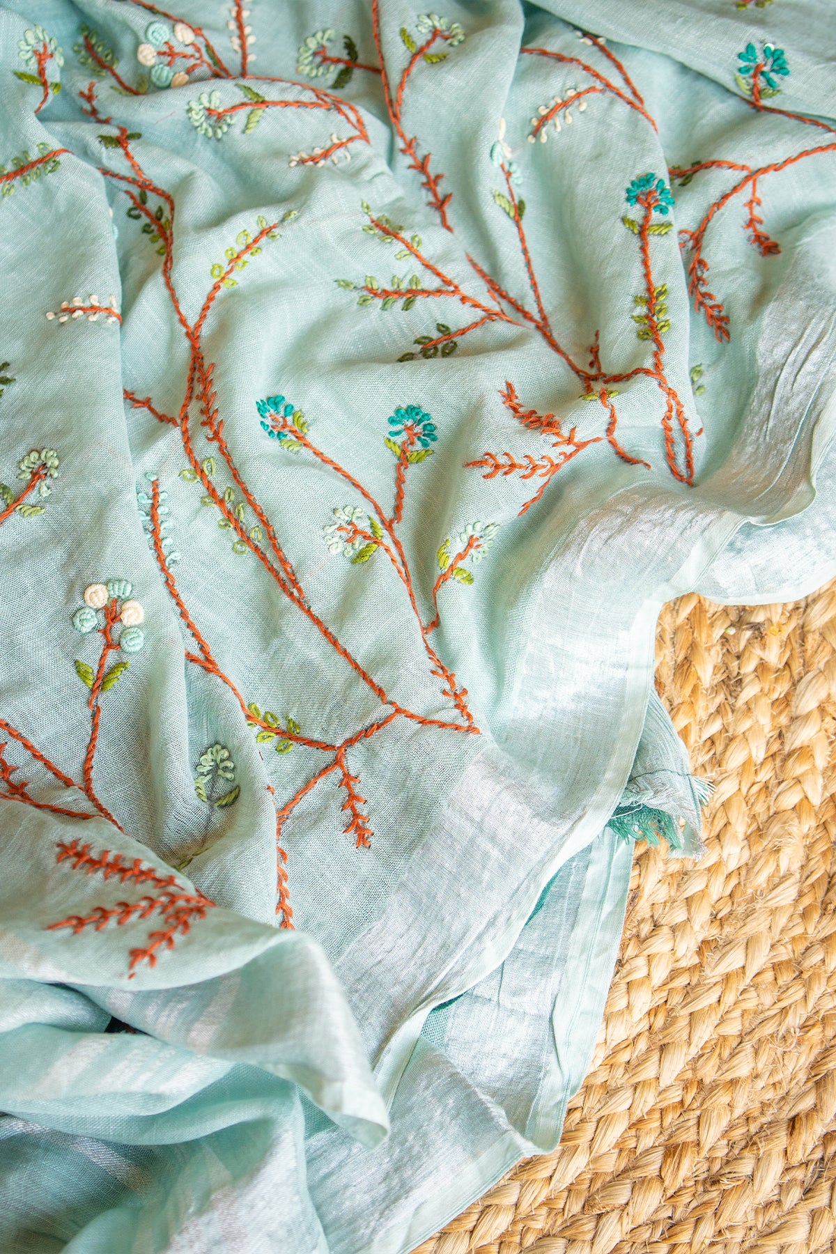 Ocean Vine Dual Tone Handcrafted Linen Saree