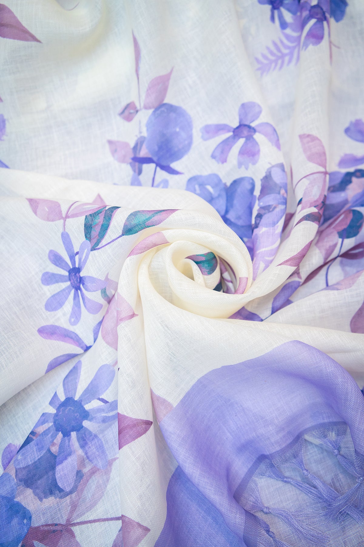 Lilac Bloom Digital Print Linen Saree