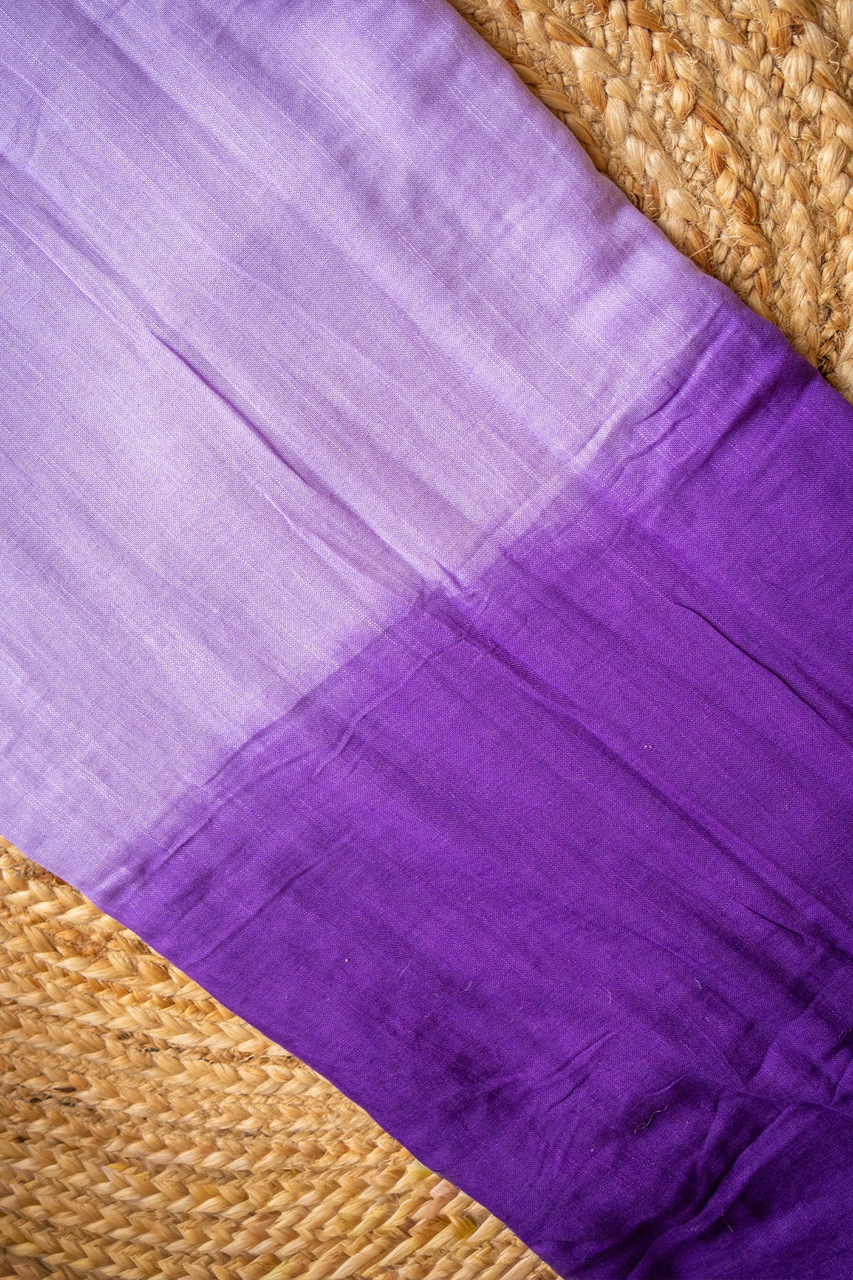 Lavender Bloom Dual Tone Handcrafted Linen Saree