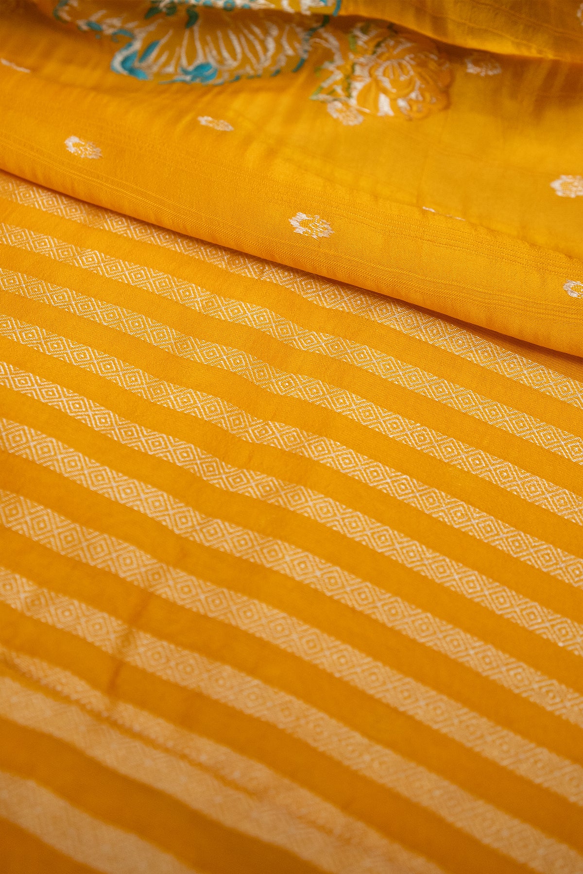 Sunehri Bloom Khaddi Silk Saree
