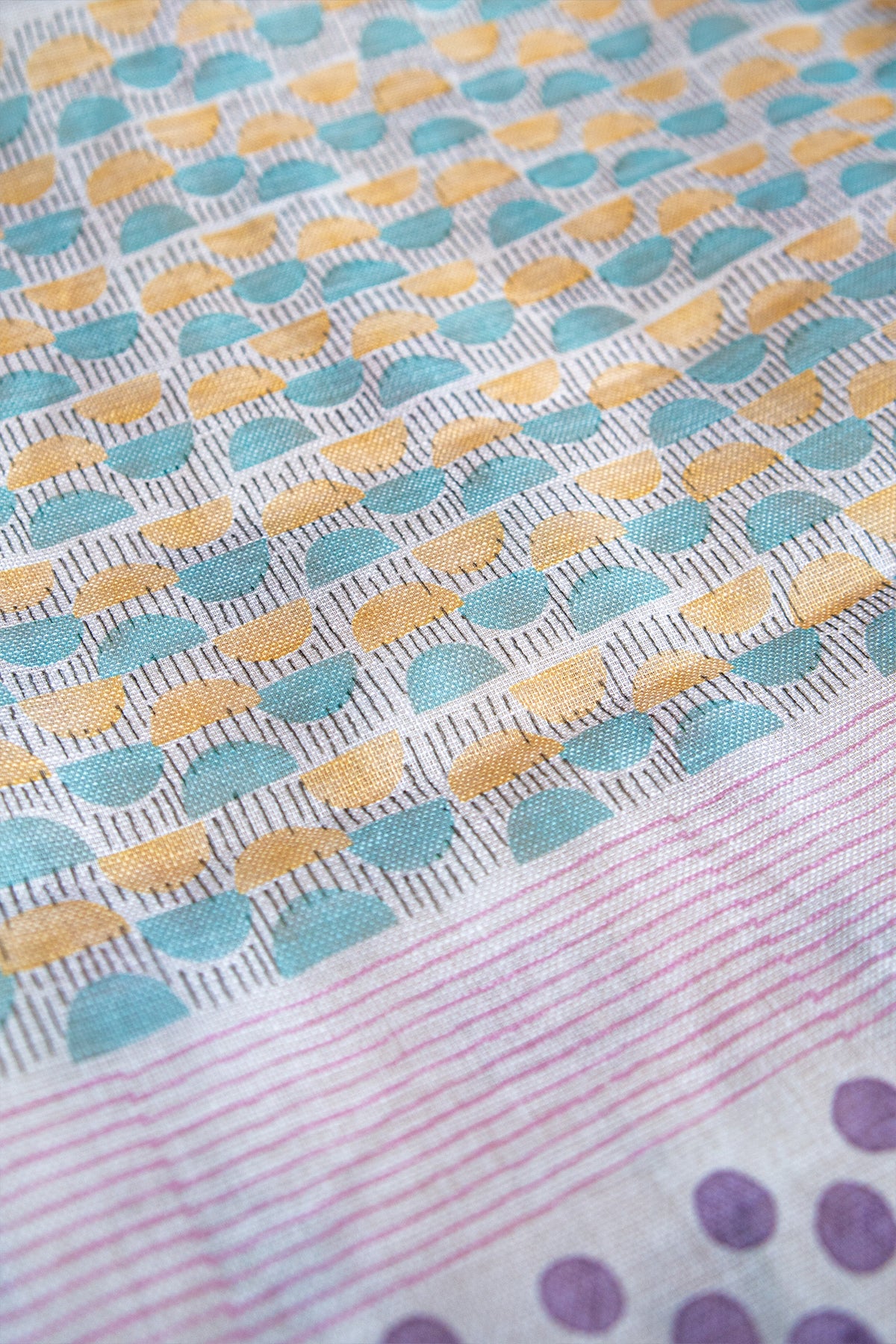 Vintage Ride Digital Print Linen Saree