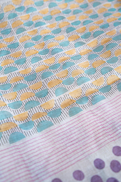 Vintage Ride Digital Print Linen Saree