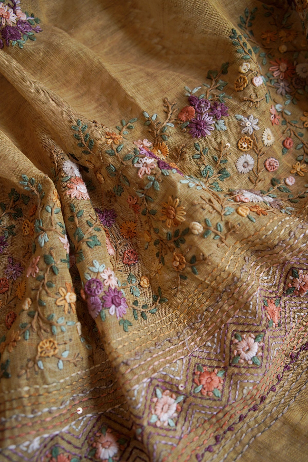 Golden Meadow Tissue Linen Saree