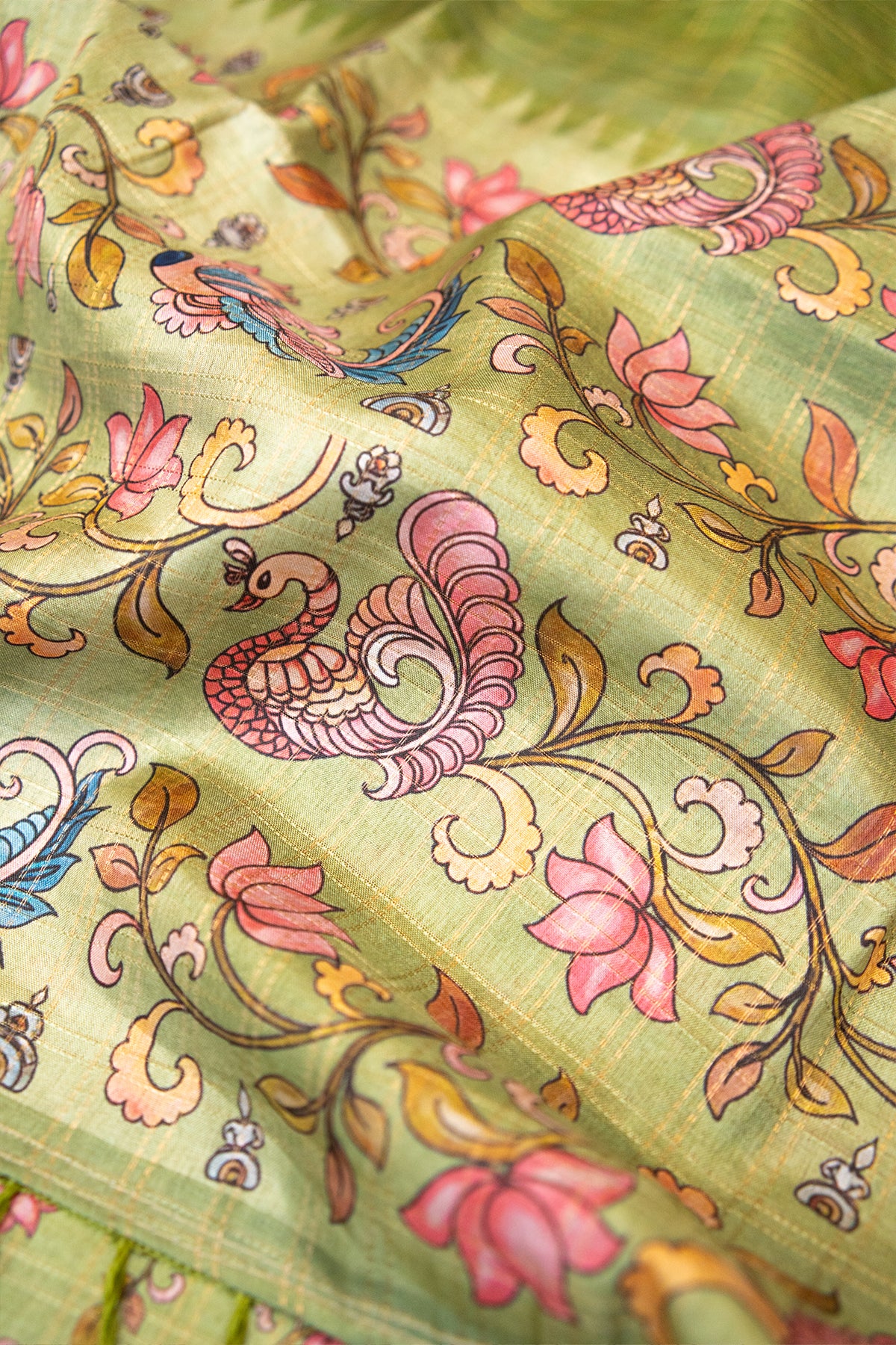 Pista Mayur Matka Tussar Saree