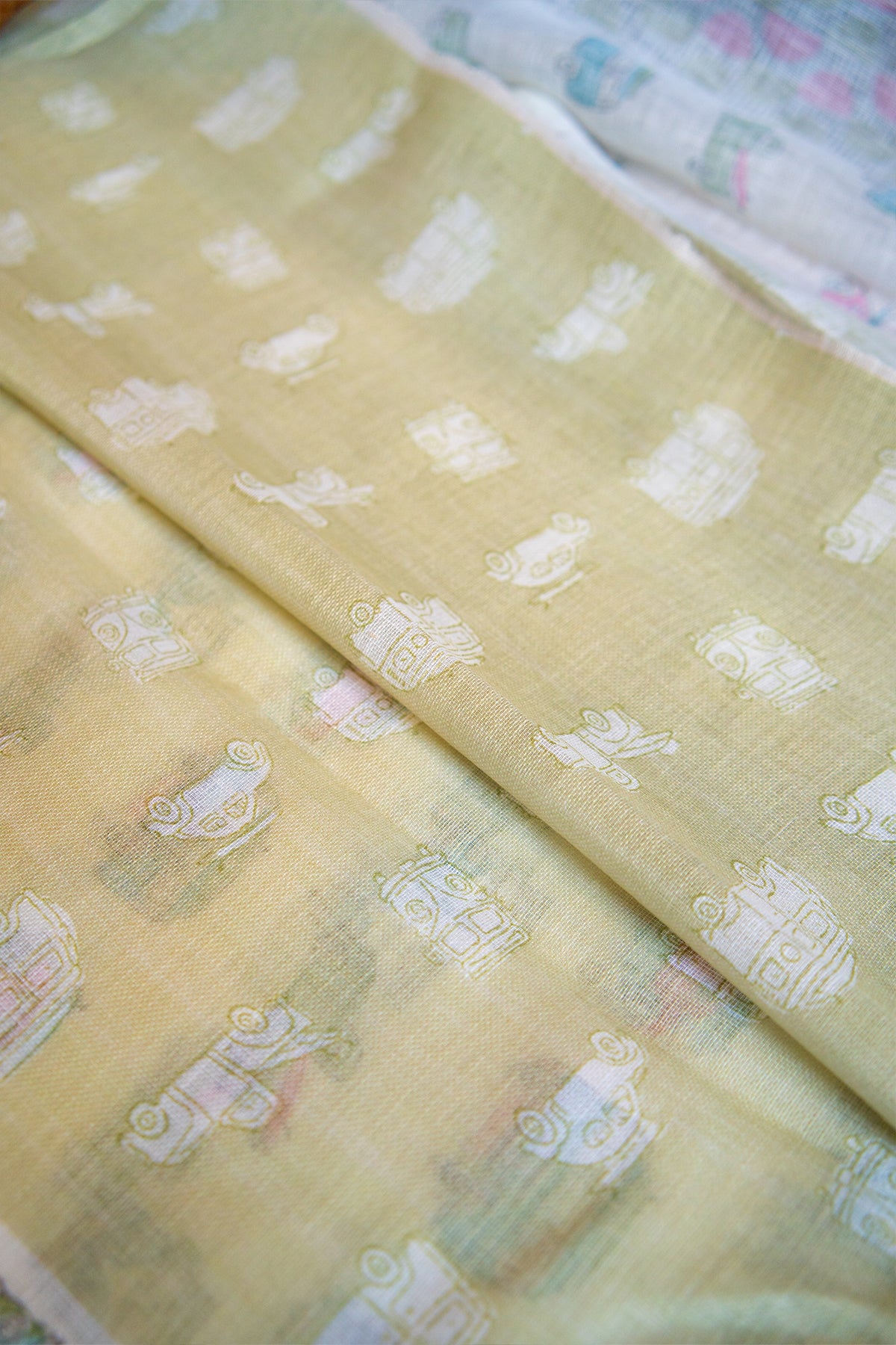 Candy Cruise Digital Print Linen Saree