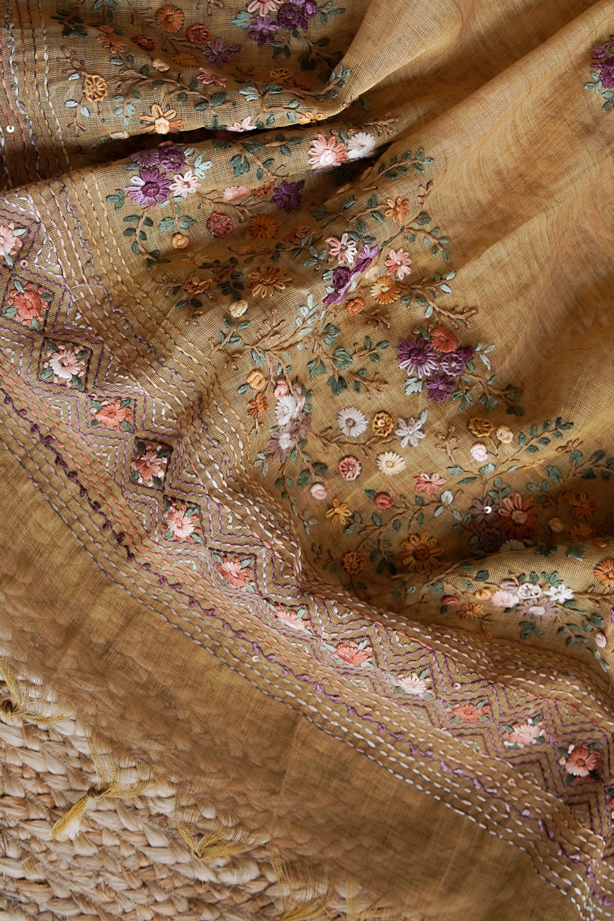 Golden Meadow Tissue Linen Saree