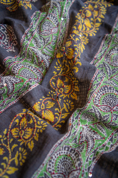 Noir Kalam Handcrafted Mul Cotton Saree