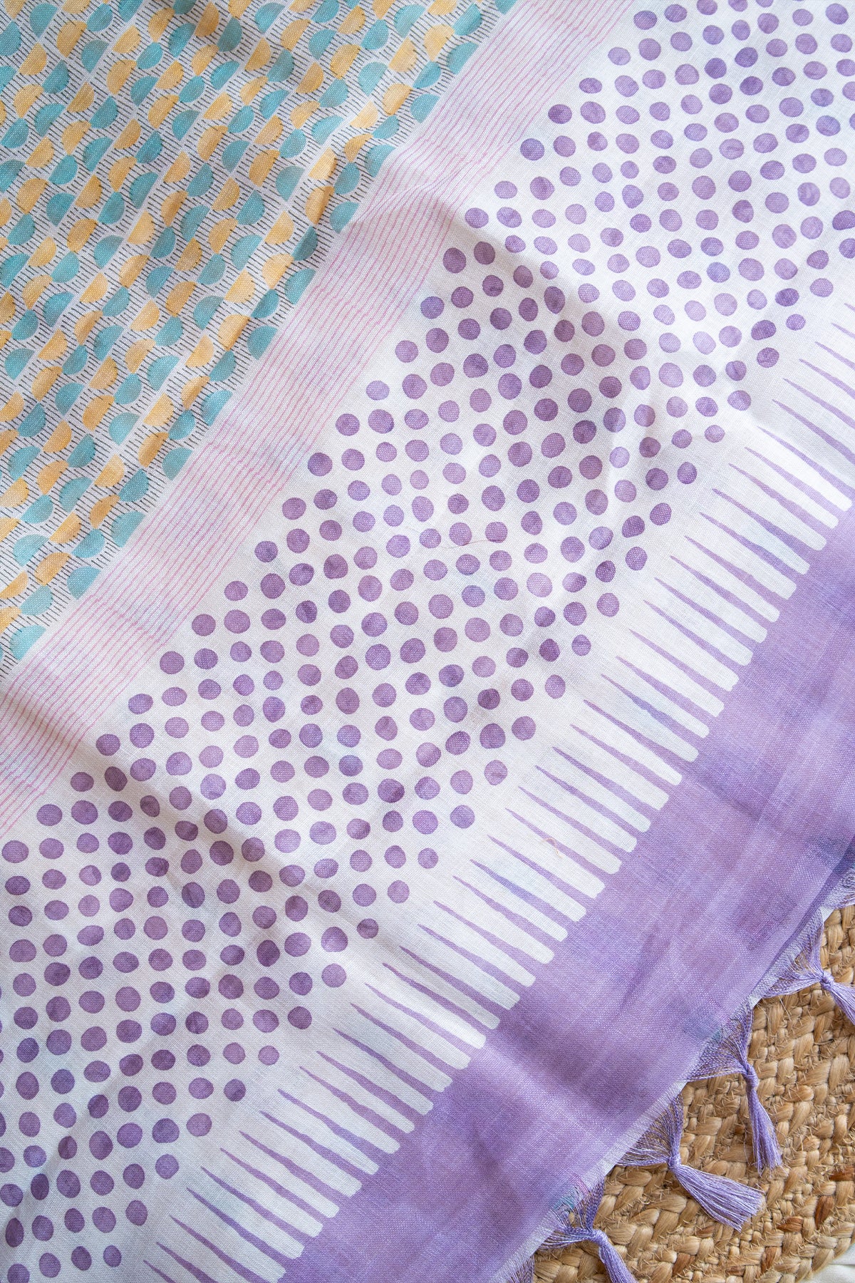 Vintage Ride Digital Print Linen Saree