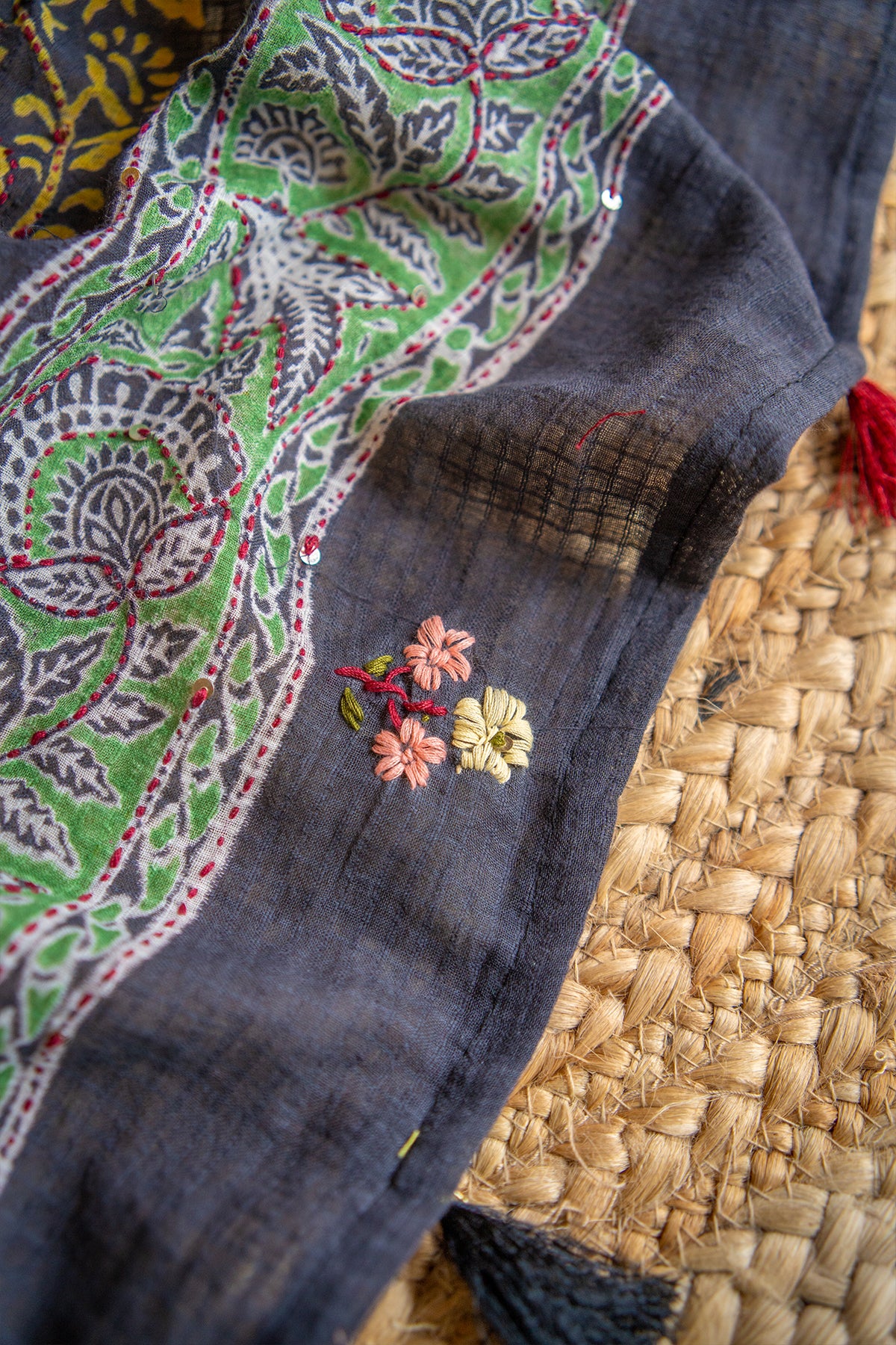 Noir Kalam Handcrafted Mul Cotton Saree