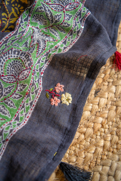 Noir Kalam Handcrafted Mul Cotton Saree