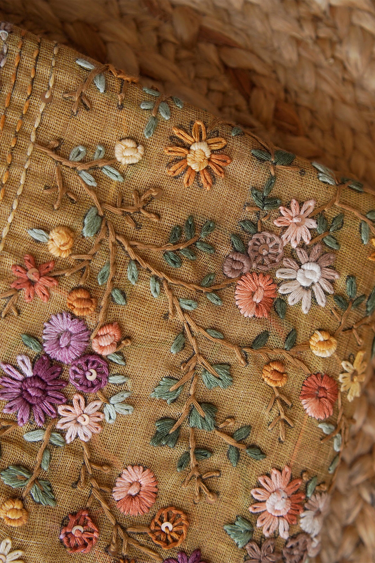 Golden Meadow Tissue Linen Saree