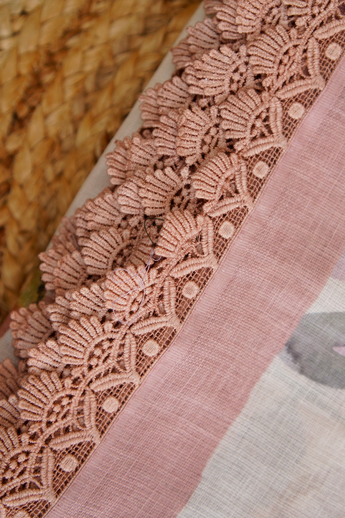 Blush Garden Digital Print Linen Saree with Imported Lace – SS039
